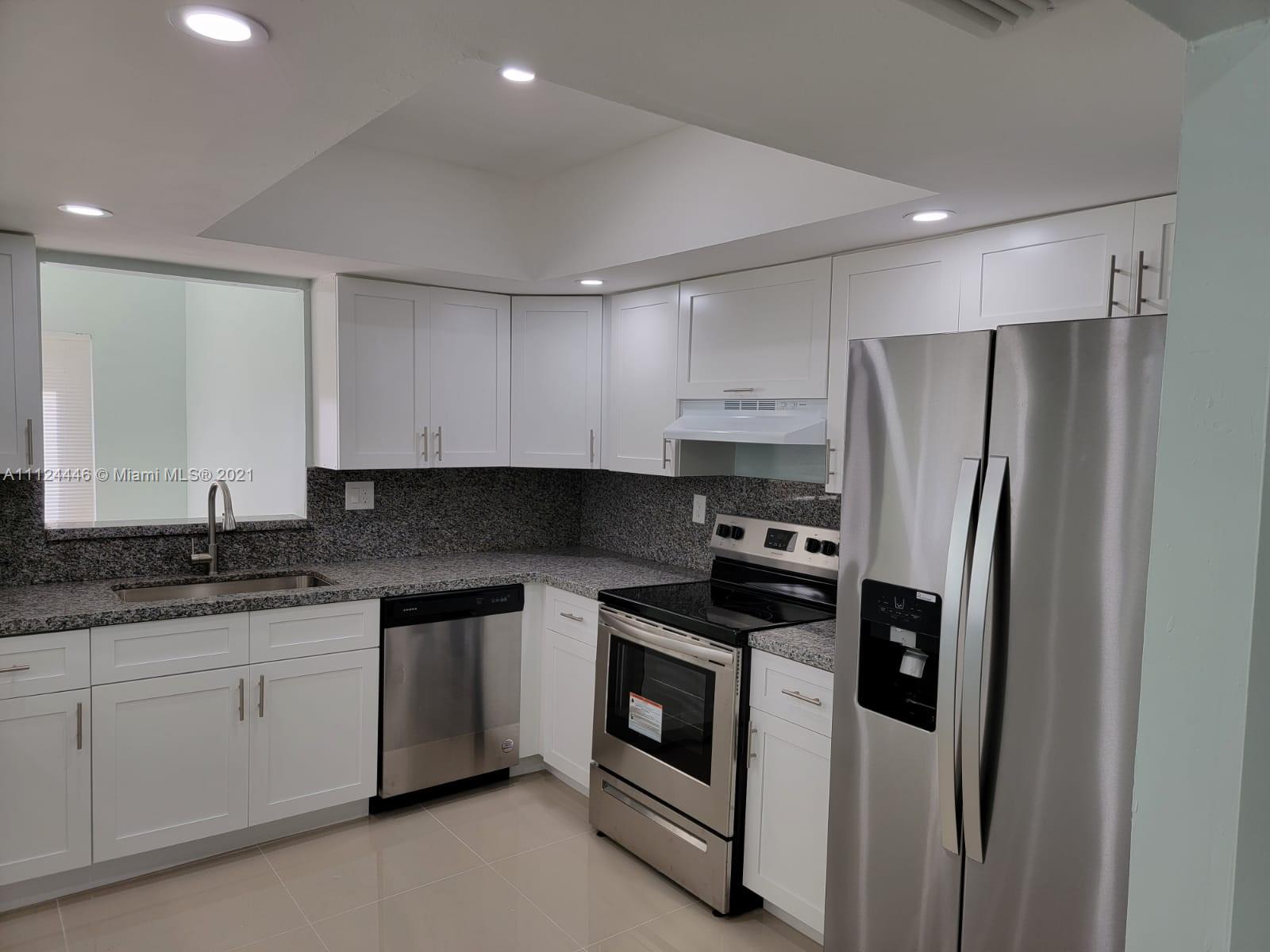 NORTH LAUDERDALE VILLAGE - Residential