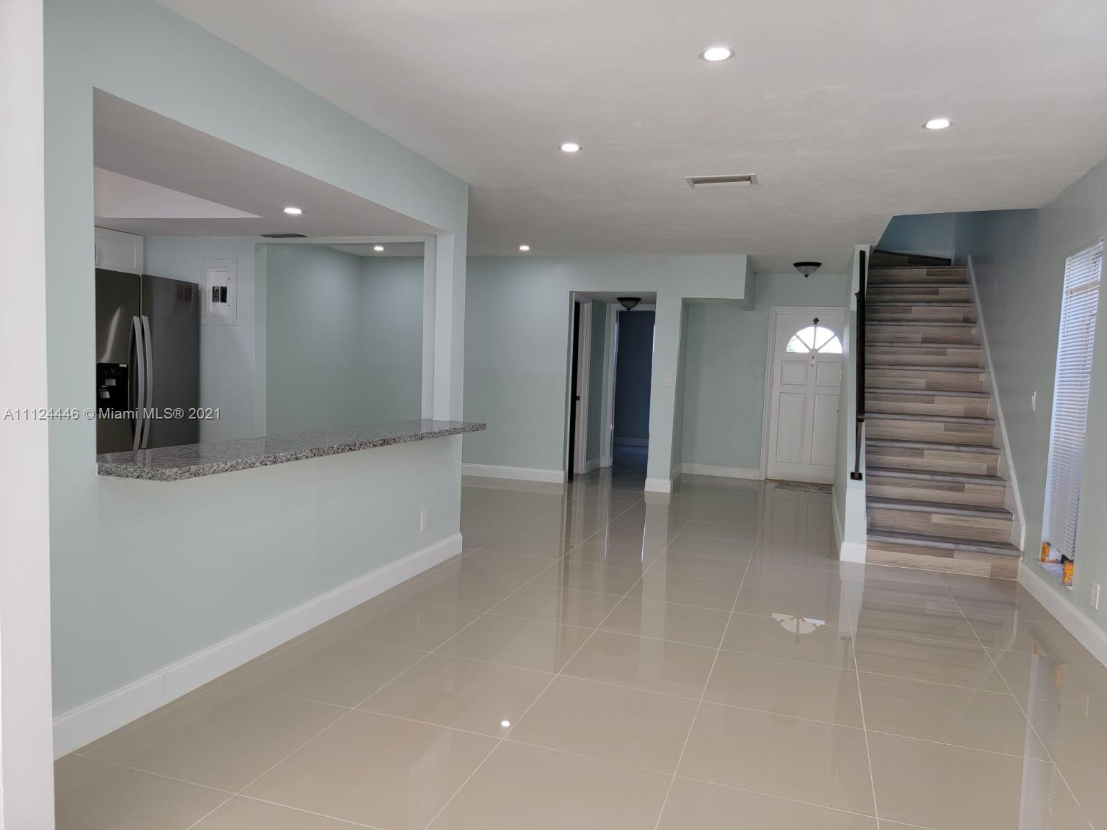 NORTH LAUDERDALE VILLAGE - Residential