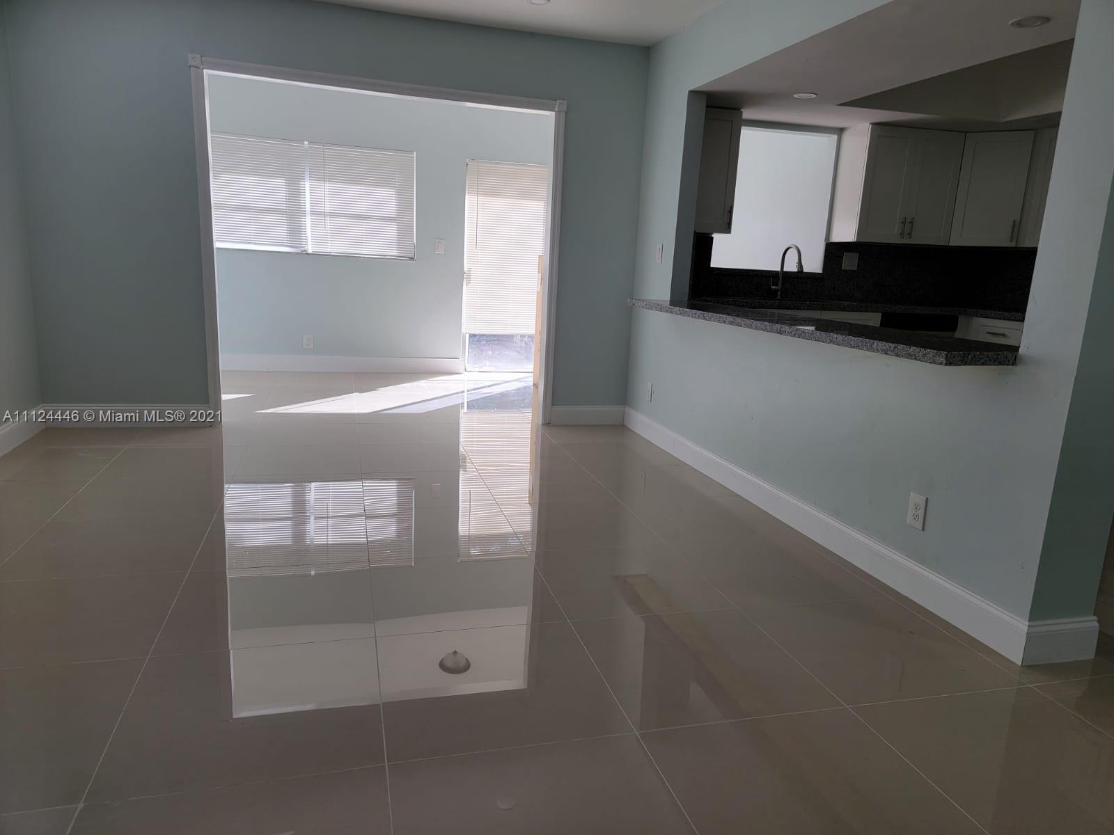 NORTH LAUDERDALE VILLAGE - Residential