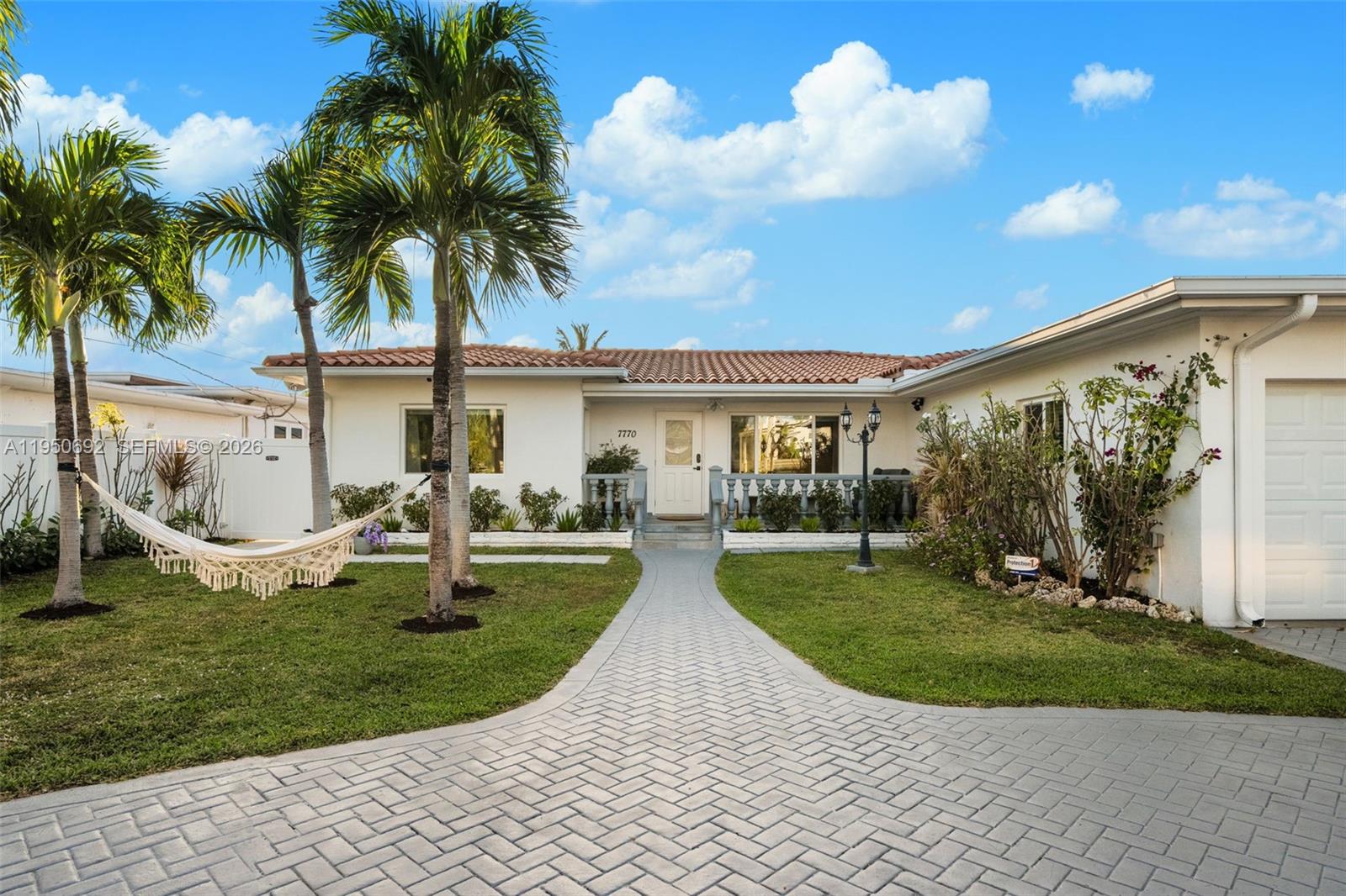 BISCAYNE POINT - Residential