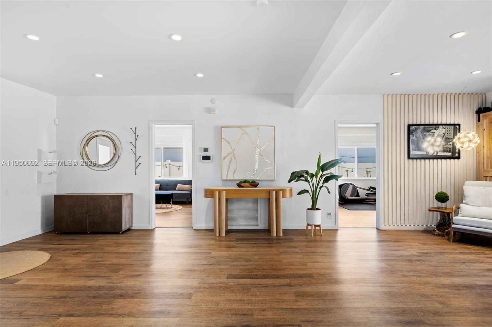 BISCAYNE POINT - Residential