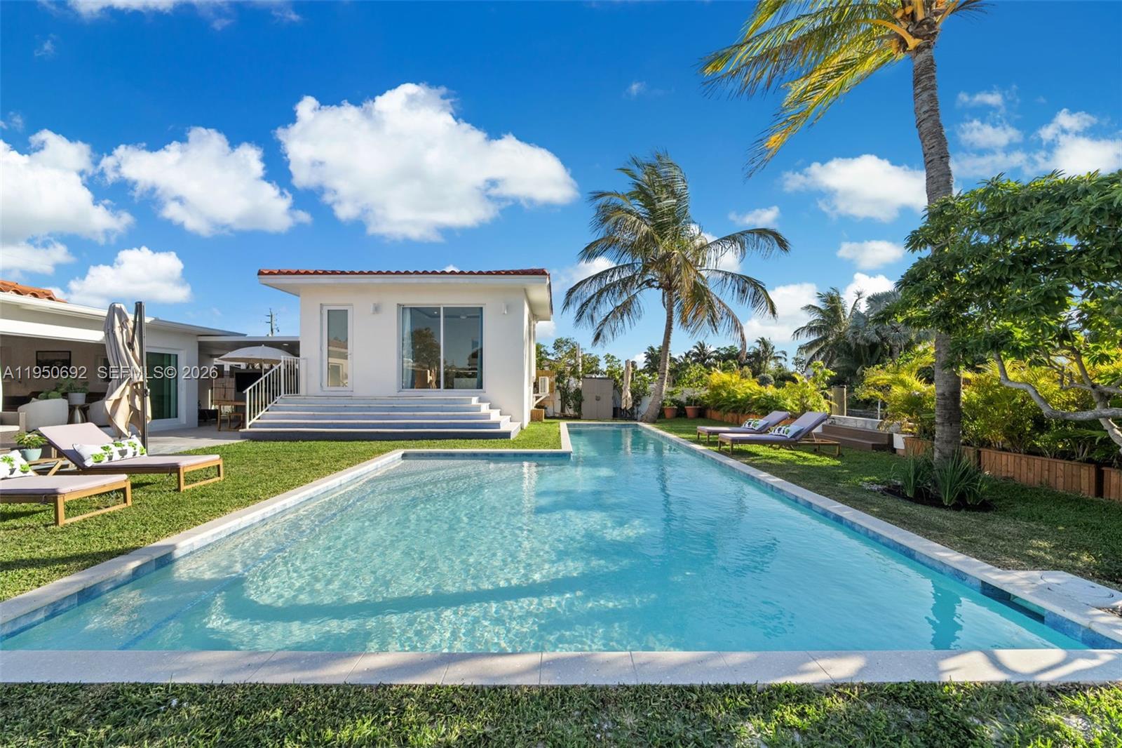 BISCAYNE POINT - Residential