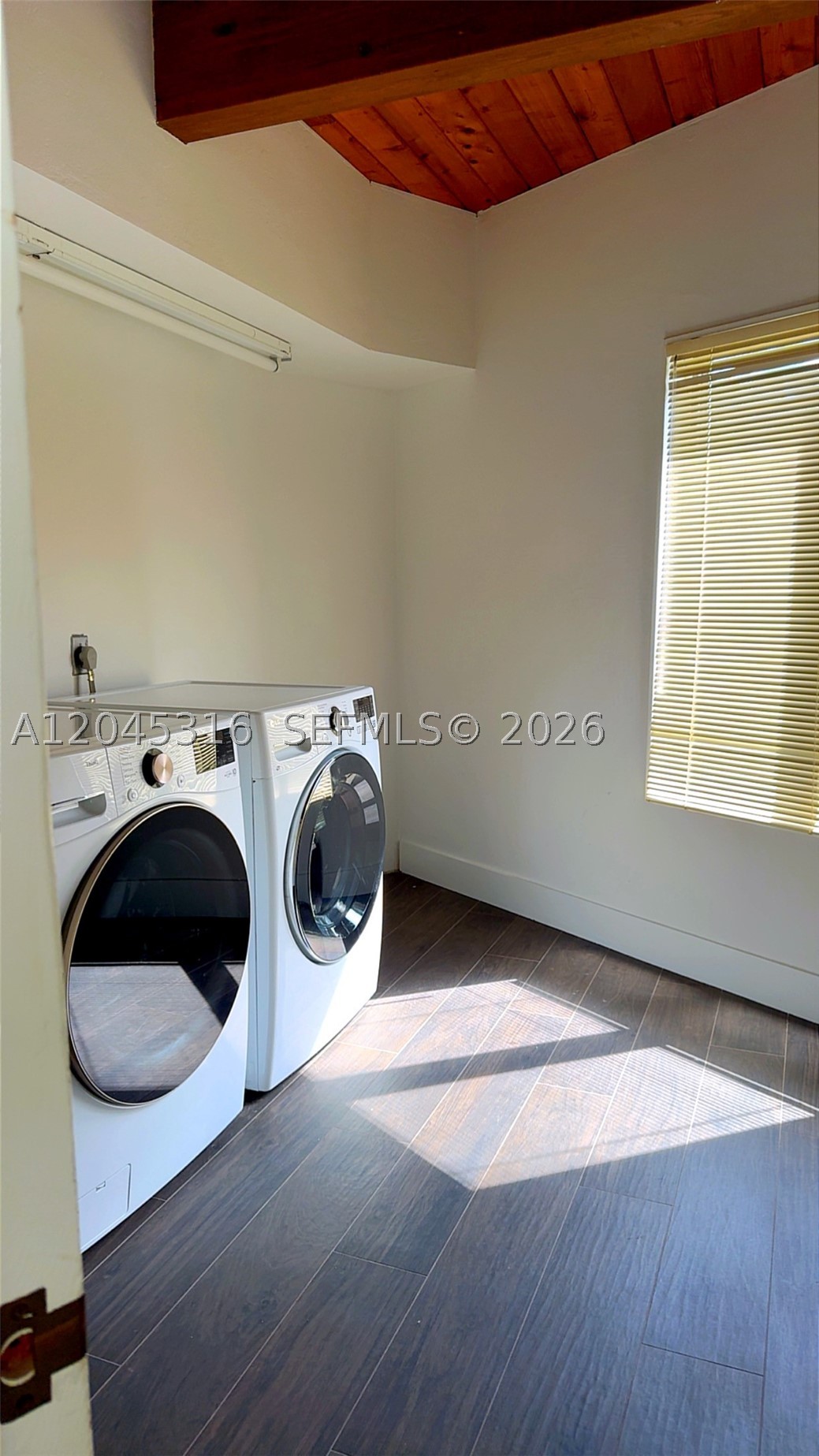 GALLOWAY GLEN - Residential Lease
