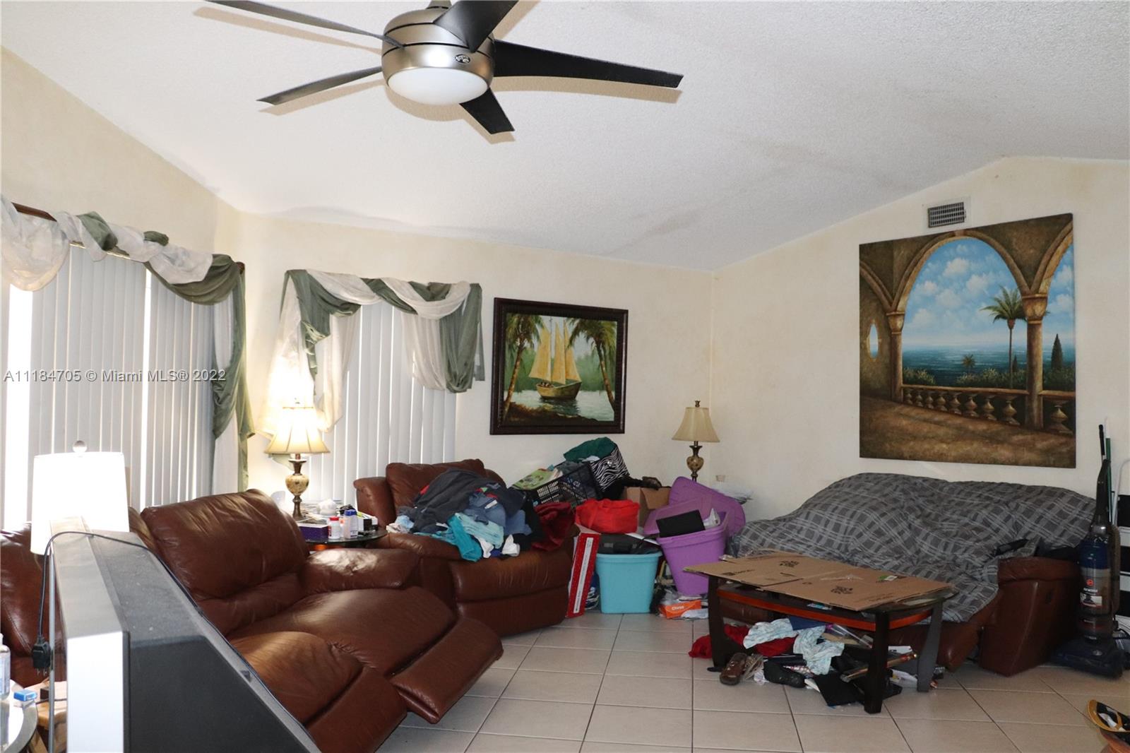 APPLE CREEK - Residential