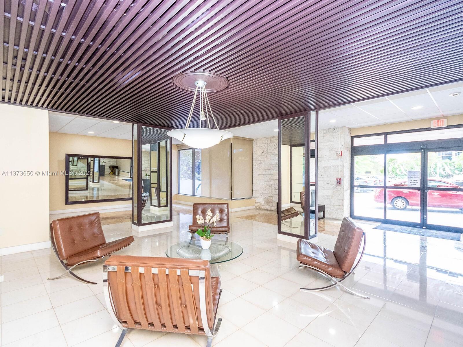BONAVISTA CONDO - Residential