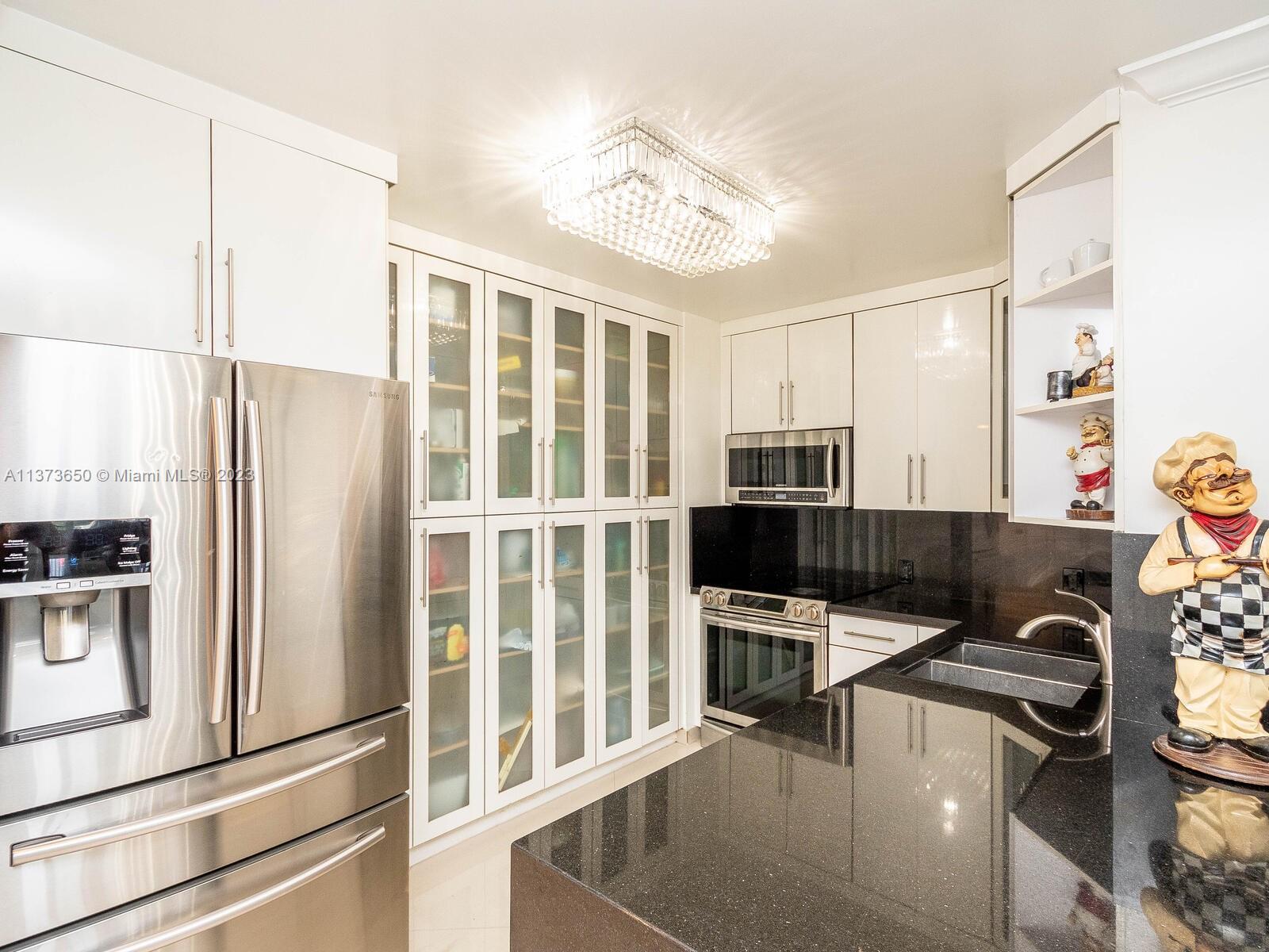 BONAVISTA CONDO - Residential