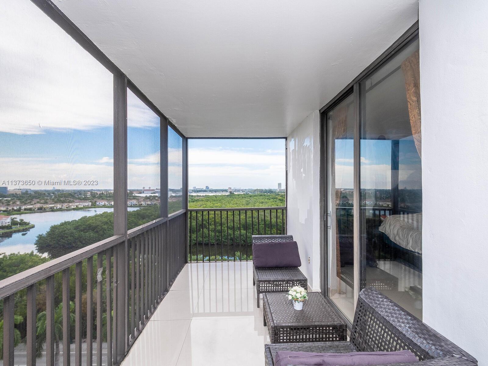 BONAVISTA CONDO - Residential