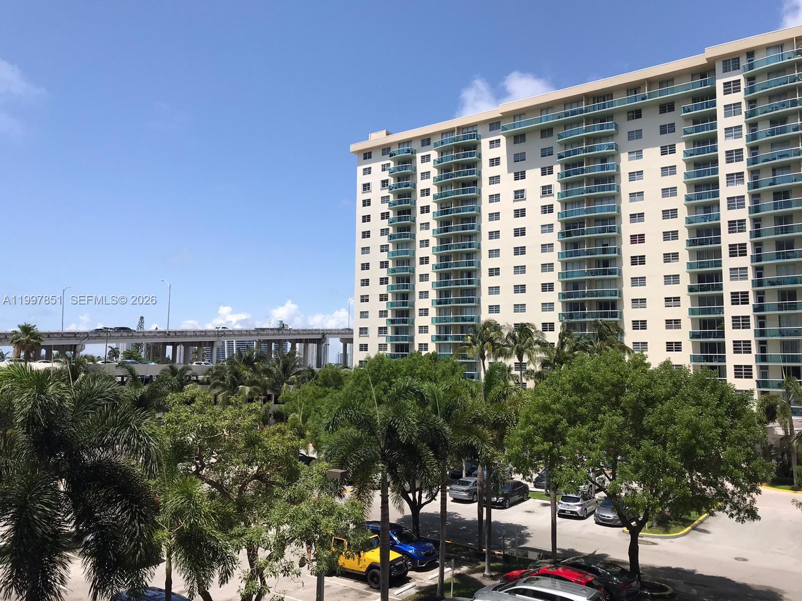OCEANVIEW BUILDING B COND - Residential