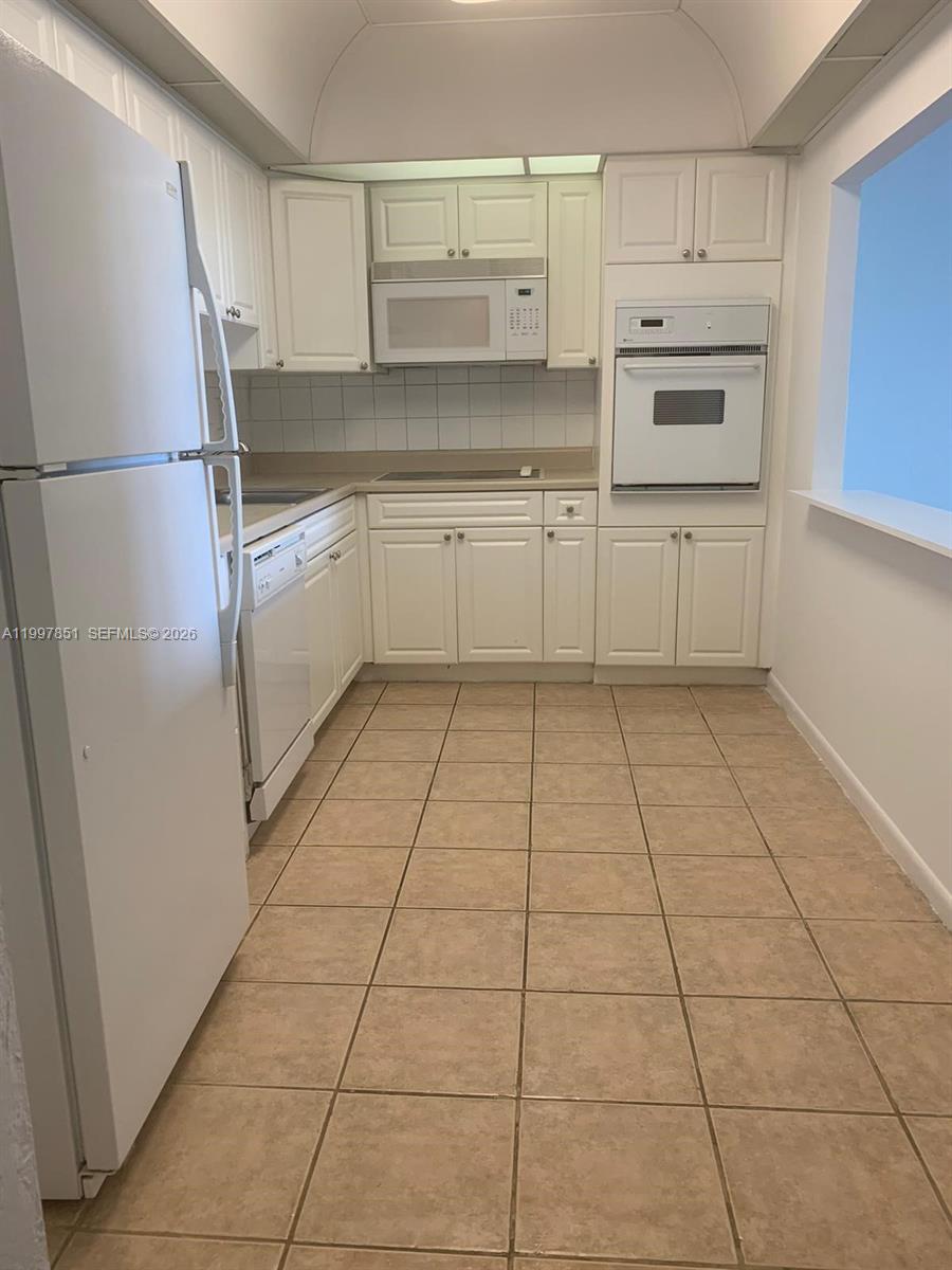 OCEANVIEW BUILDING B COND - Residential