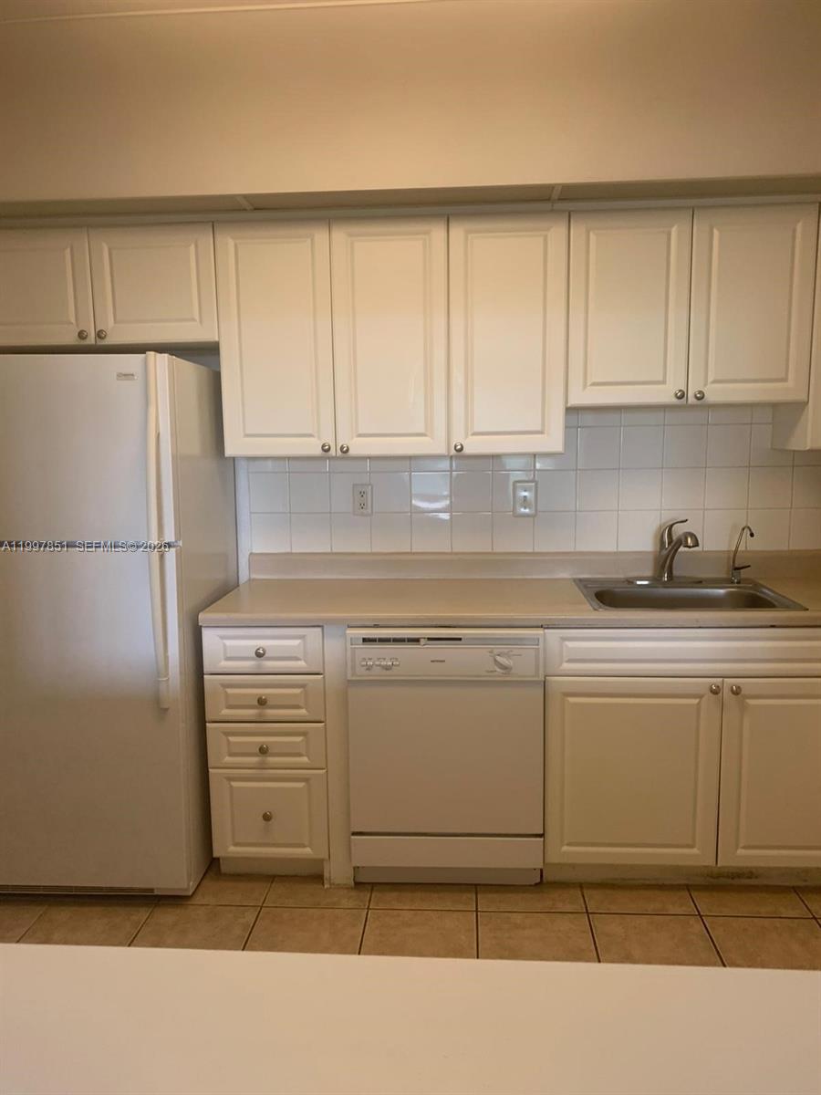 OCEANVIEW BUILDING B COND - Residential
