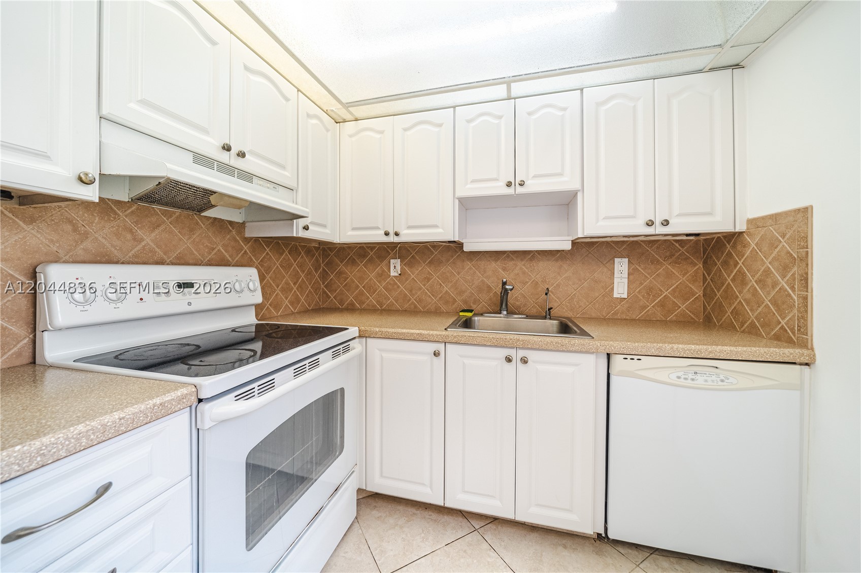 KINGS POINT NORMANDY COND - Residential