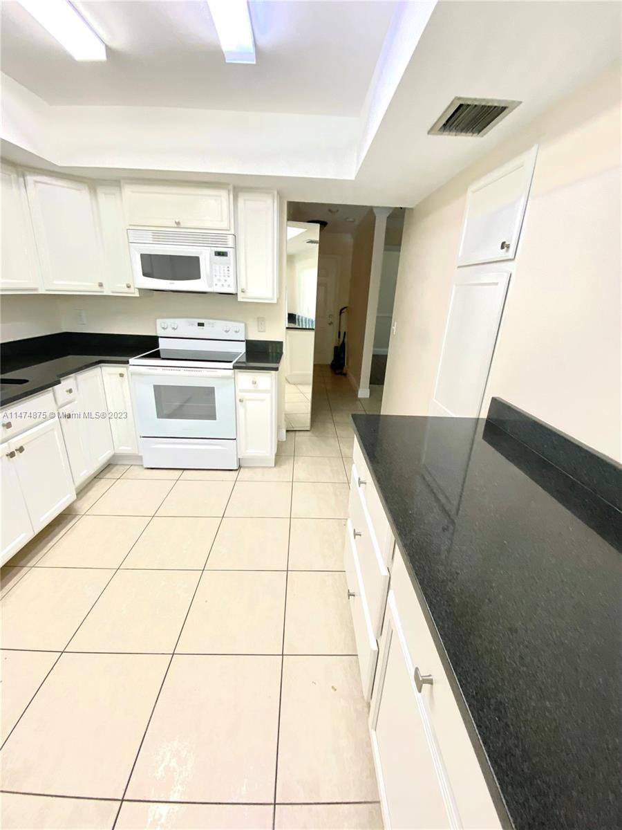 Spacious and beautiful 3/2 apartment in Coral Springs, unit has a big balcony with a nice pool area view. Unit well maintained, new paint, new floors, new appliances, storage room, kitchen with lots of cabinets, light fixtures, and more. Located close to malls, restaurants, and schools. Don't miss the opportunity to live in a quiet and well keep community. Water and Waste included in rent. Pet friendly.