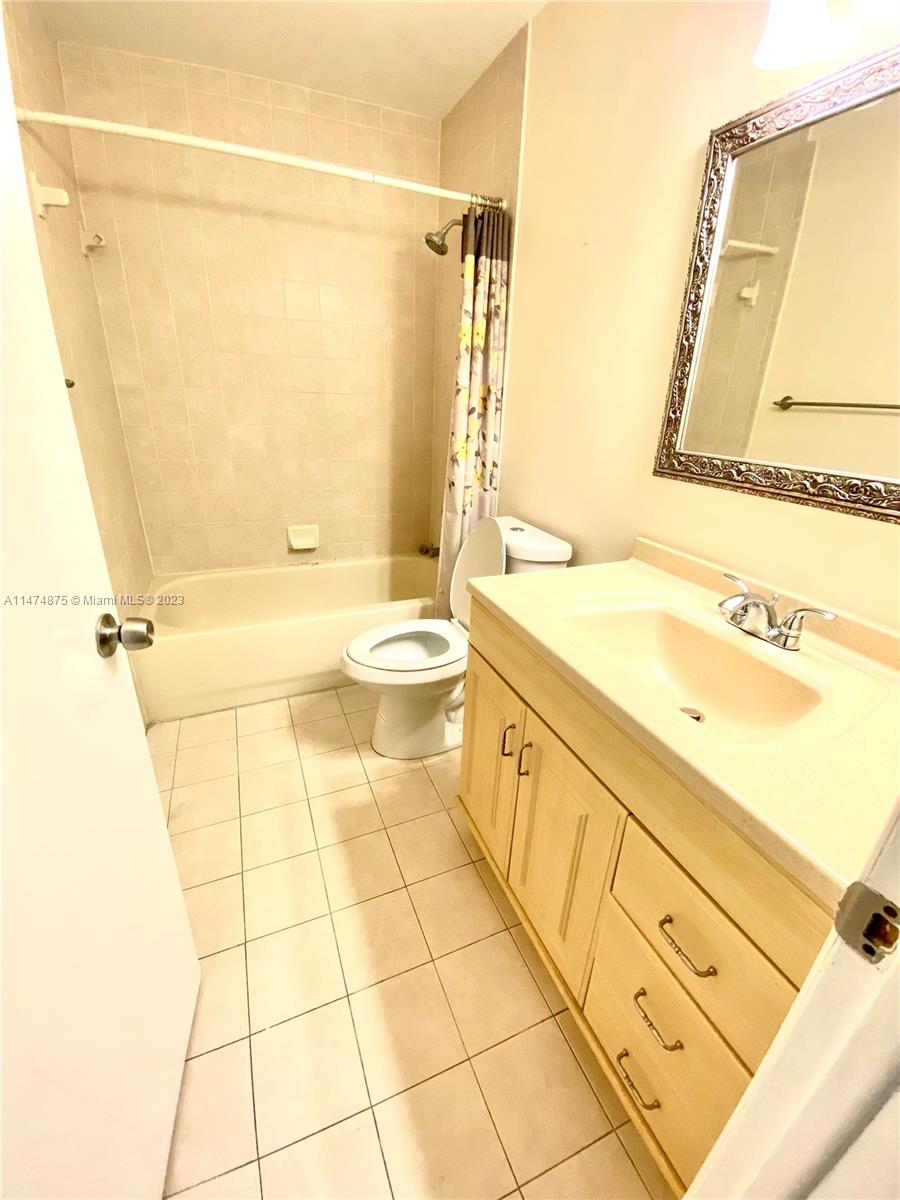 KINGSPORT ESTATES CONDO - Residential Lease