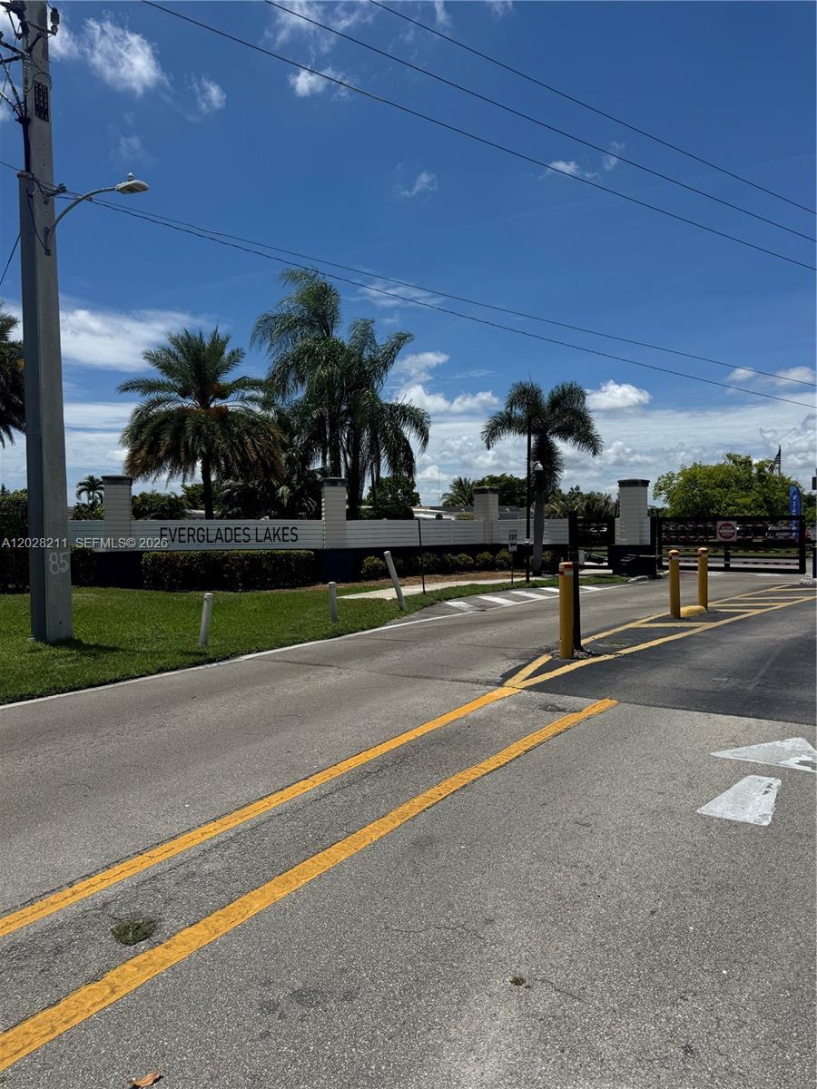 Everglades Lakes - Residential