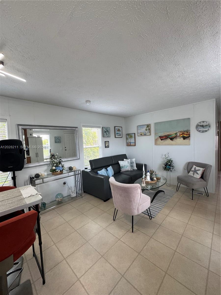 Everglades Lakes - Residential