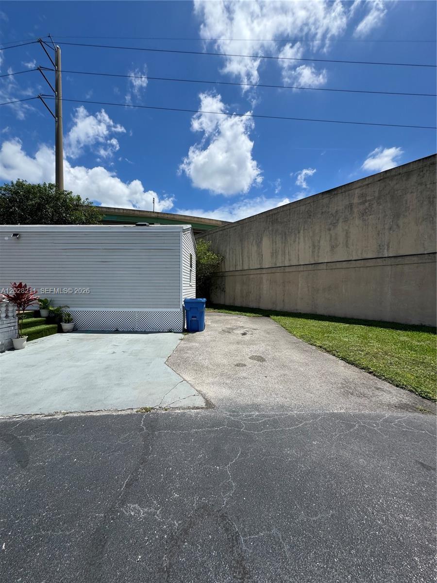 Everglades Lakes - Residential