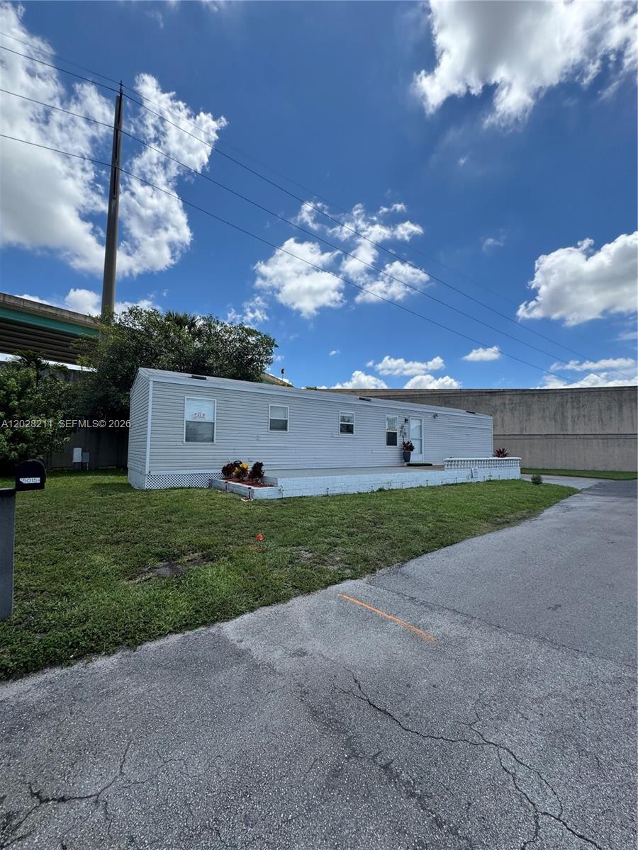 Everglades Lakes - Residential