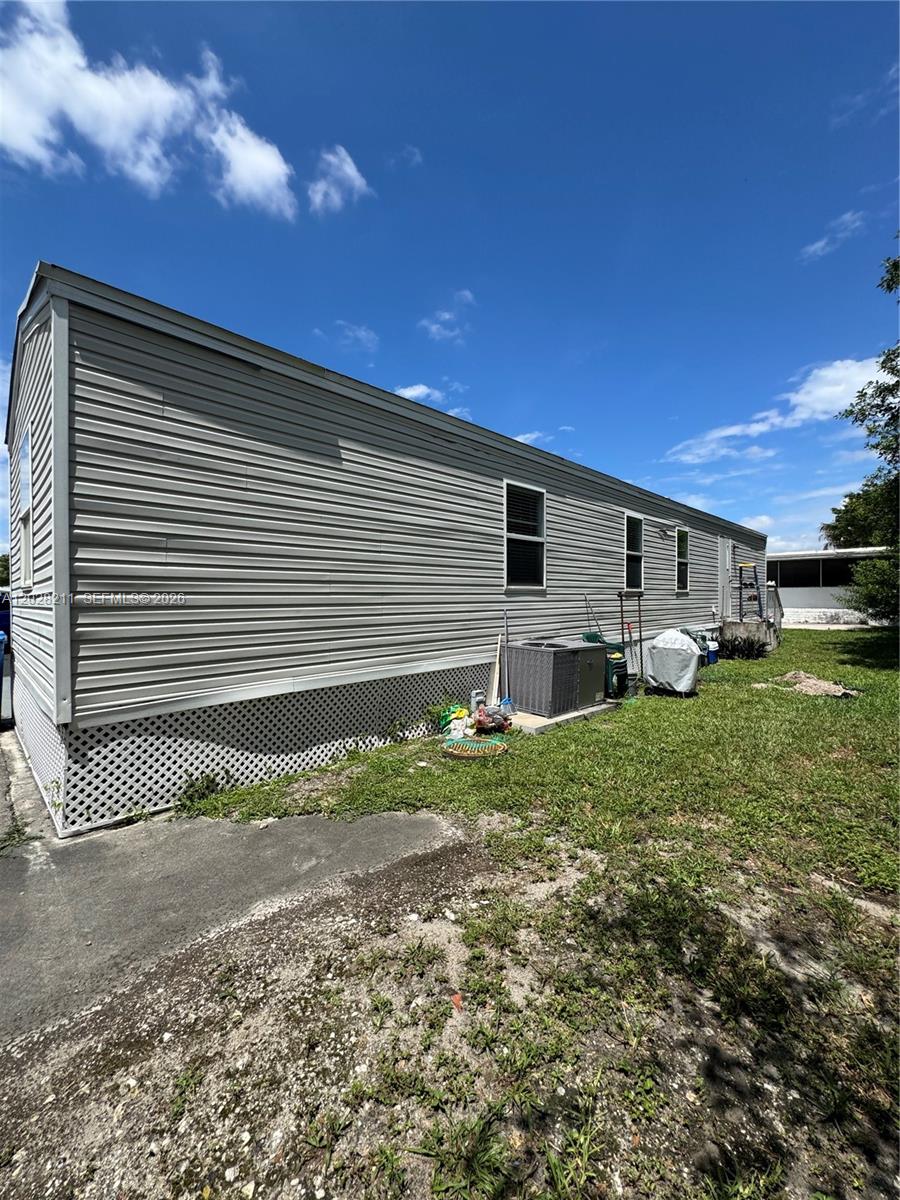Everglades Lakes - Residential