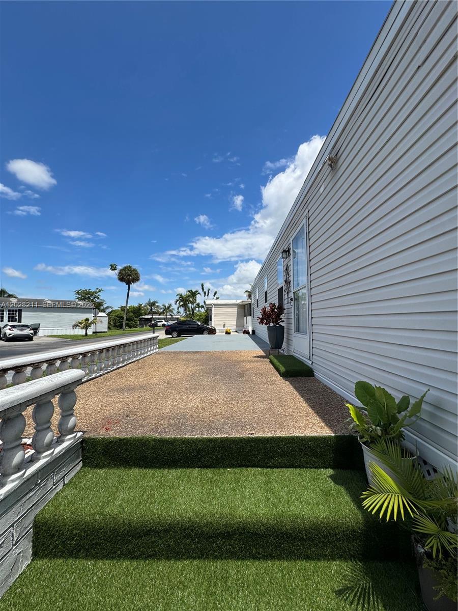 Everglades Lakes - Residential