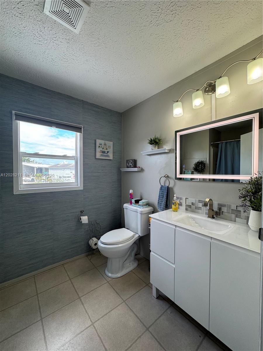 Everglades Lakes - Residential