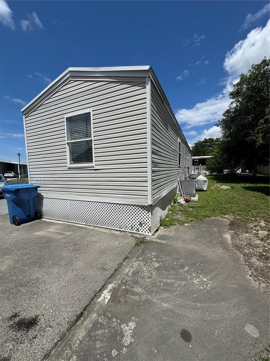 Everglades Lakes - Residential