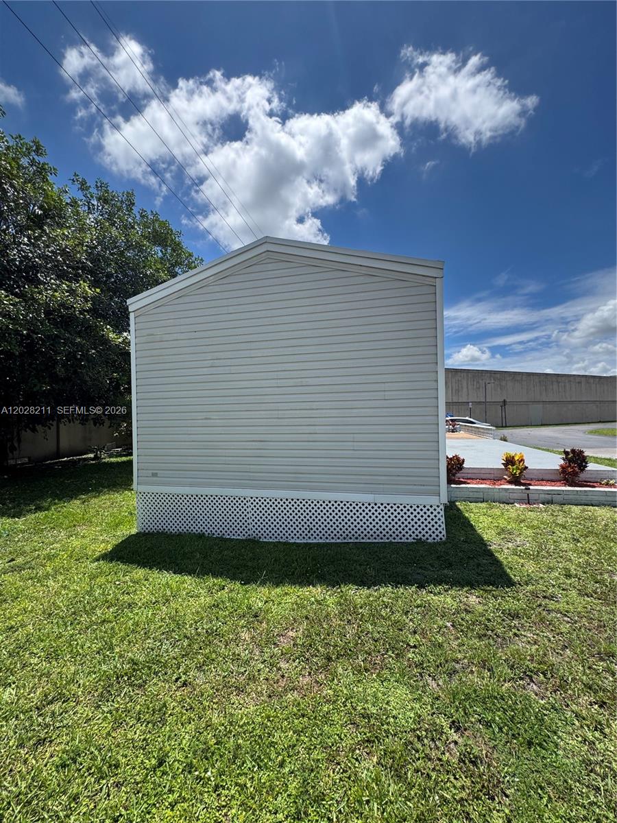 Everglades Lakes - Residential