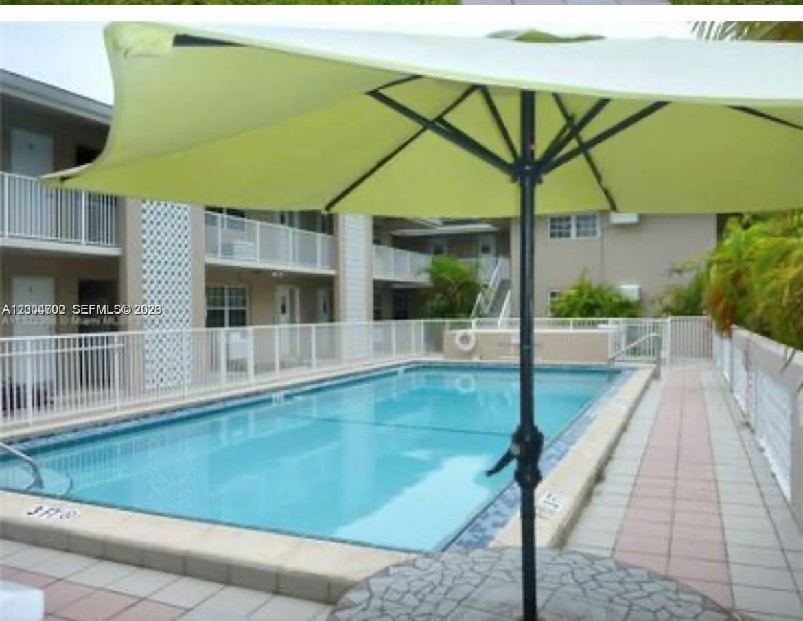 SANTONA CONDO - Residential