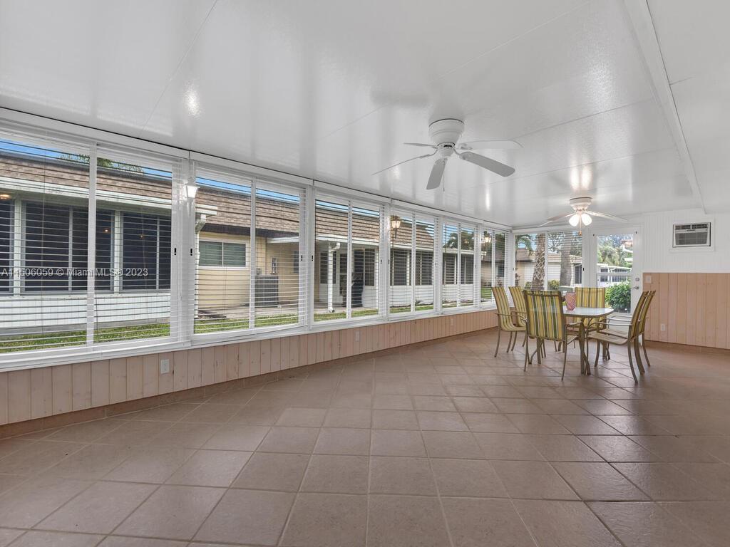 HIDDEN HARBOUR ONE CONDO - Residential