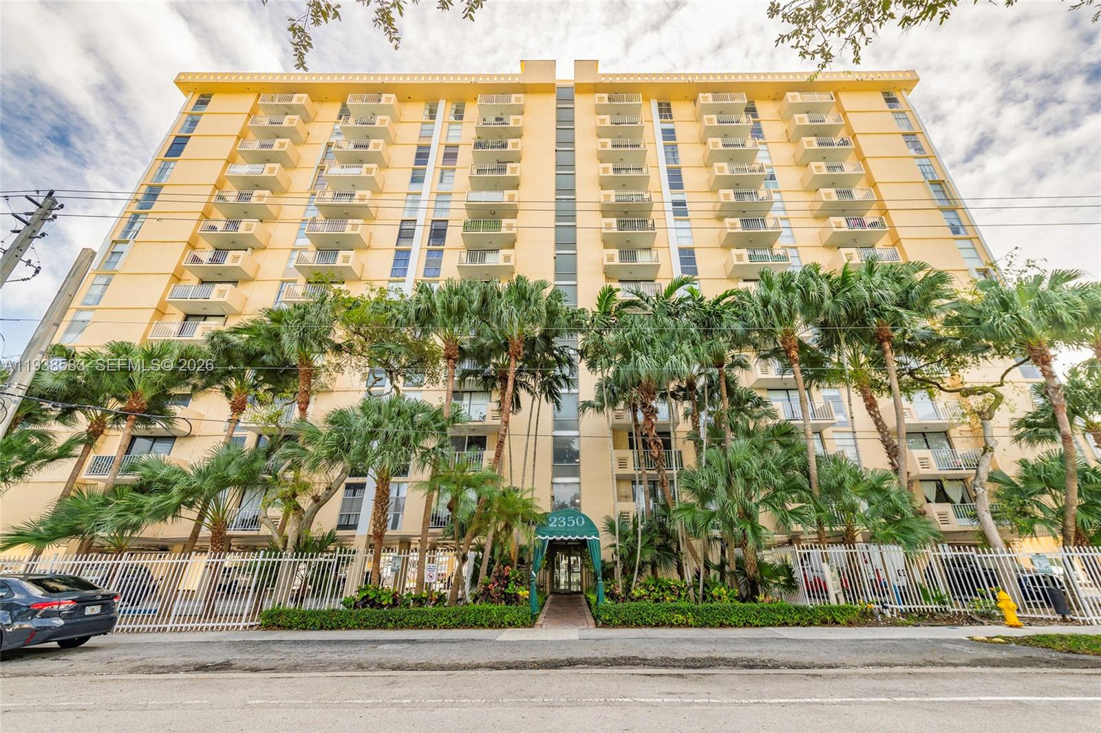 VECINO DEL MAR CONDO - Residential