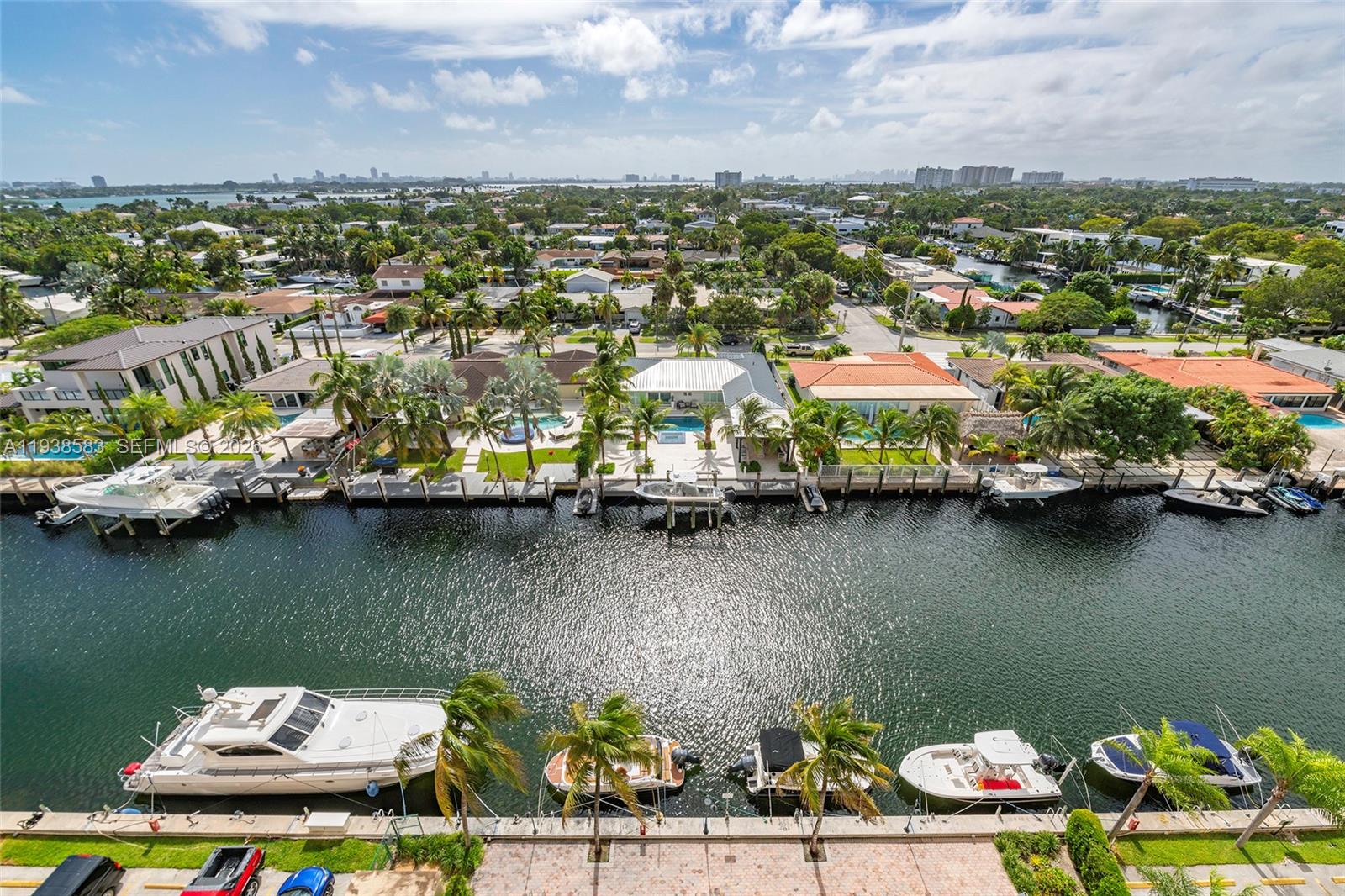 VECINO DEL MAR CONDO - Residential