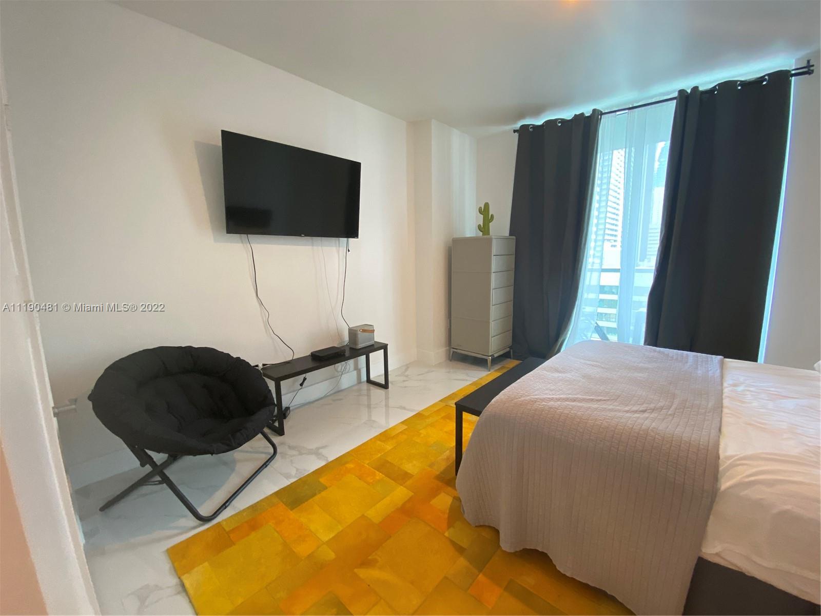 VIZCAYNE NORTH CONDO - Residential Lease
