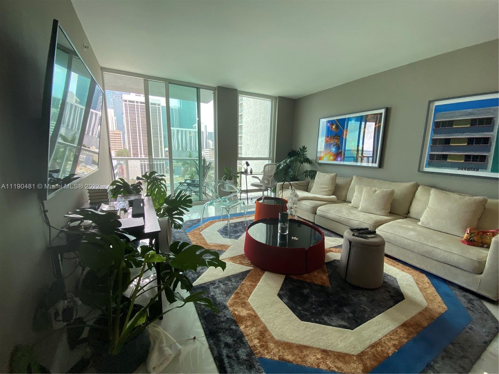 VIZCAYNE NORTH CONDO - Residential Lease