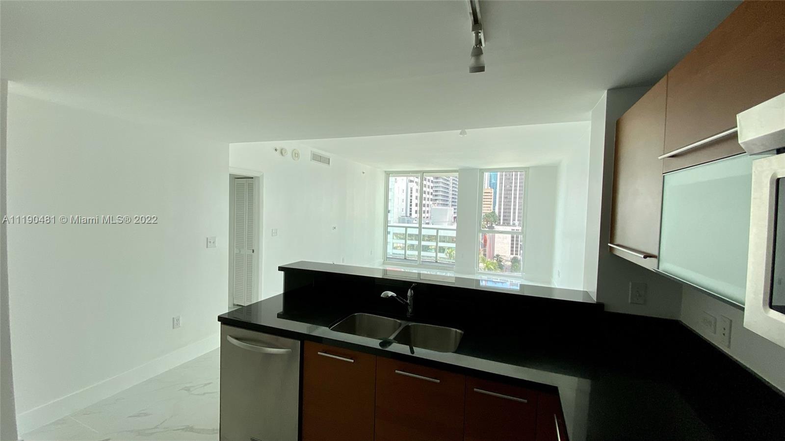 VIZCAYNE NORTH CONDO - Residential Lease