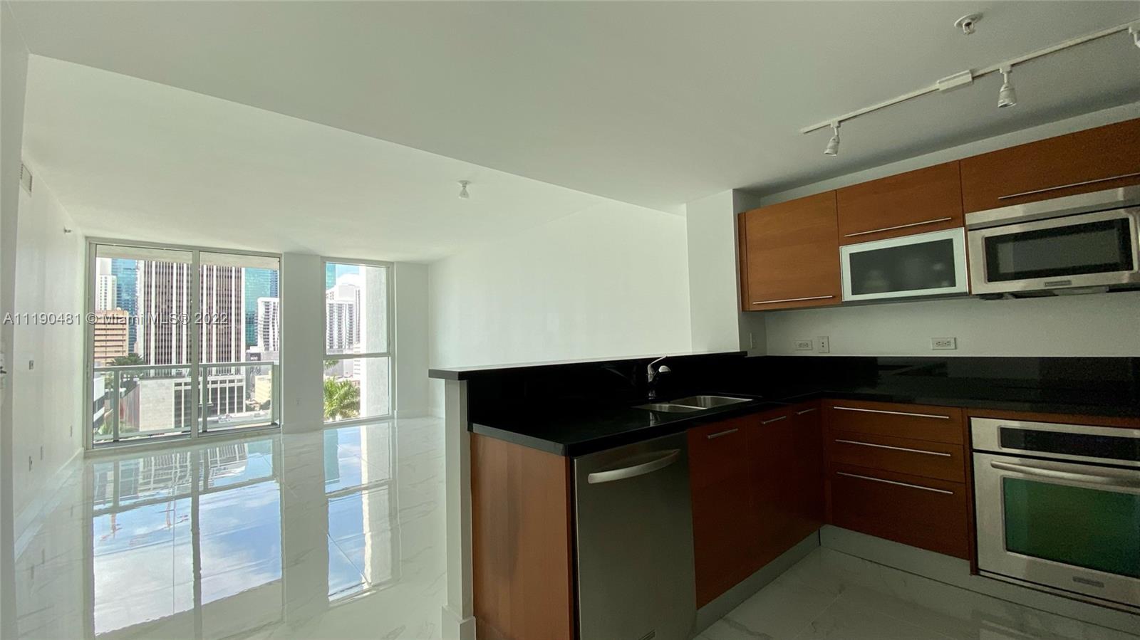 VIZCAYNE NORTH CONDO - Residential Lease