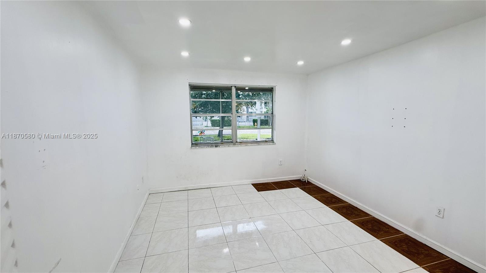 WENDOVER CONDO - Residential