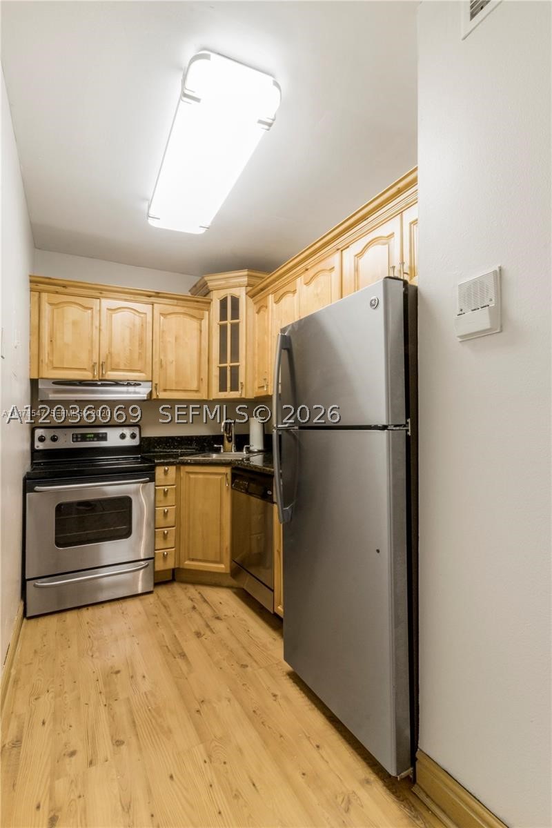 SIBONEY GARDENS CONDO - Residential Lease