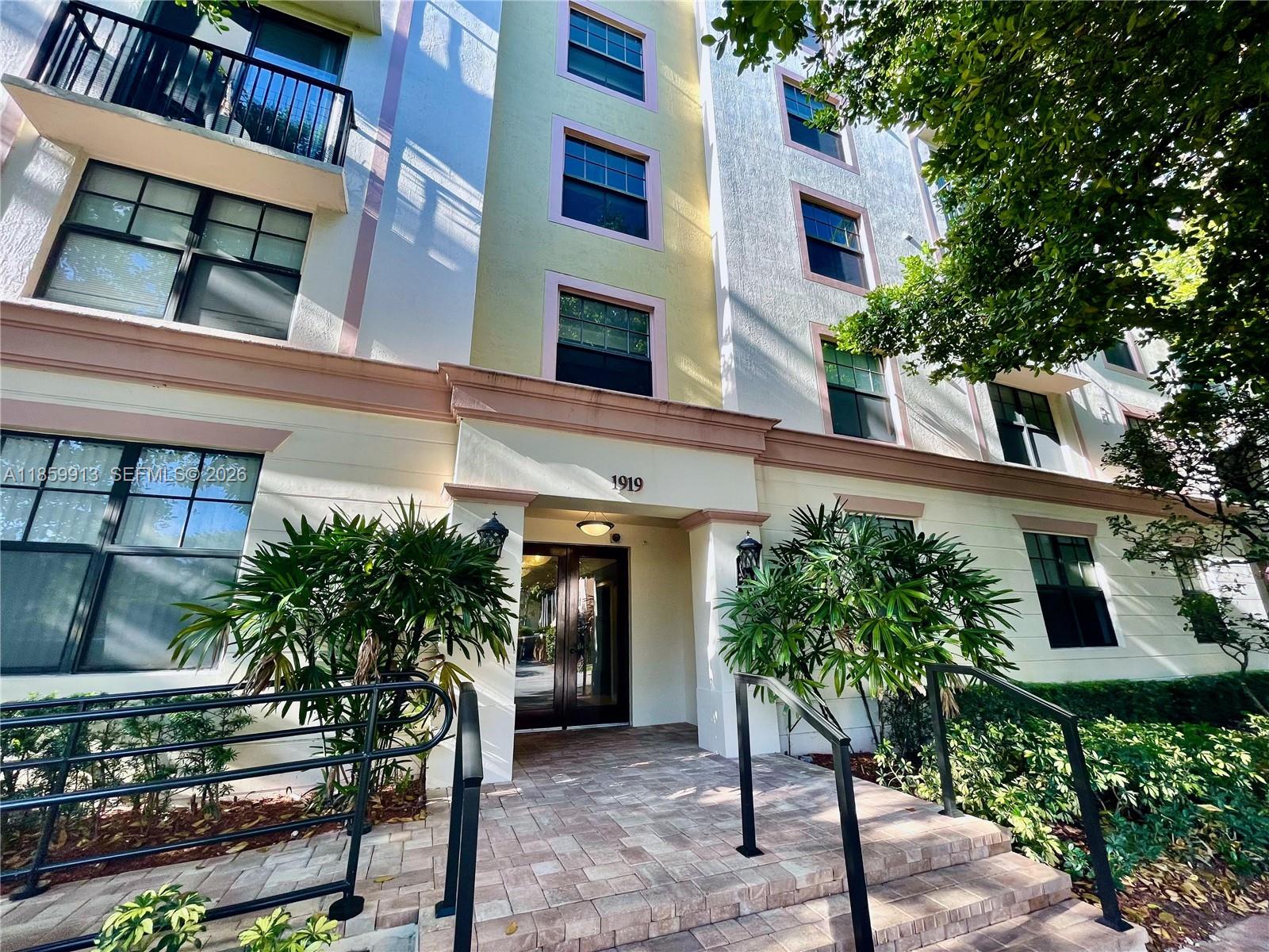 Beautiful 2/2 on the 8th floor at Regent Park in Downtown Hollywood. Rarely available! Features include an in-unit washer and dryer. The building offers great amenities such as a pool, gym, and BBQ area. Can be rented up to 4 times per year—ideal for investors. Covered parking is available in the adjacent garage.