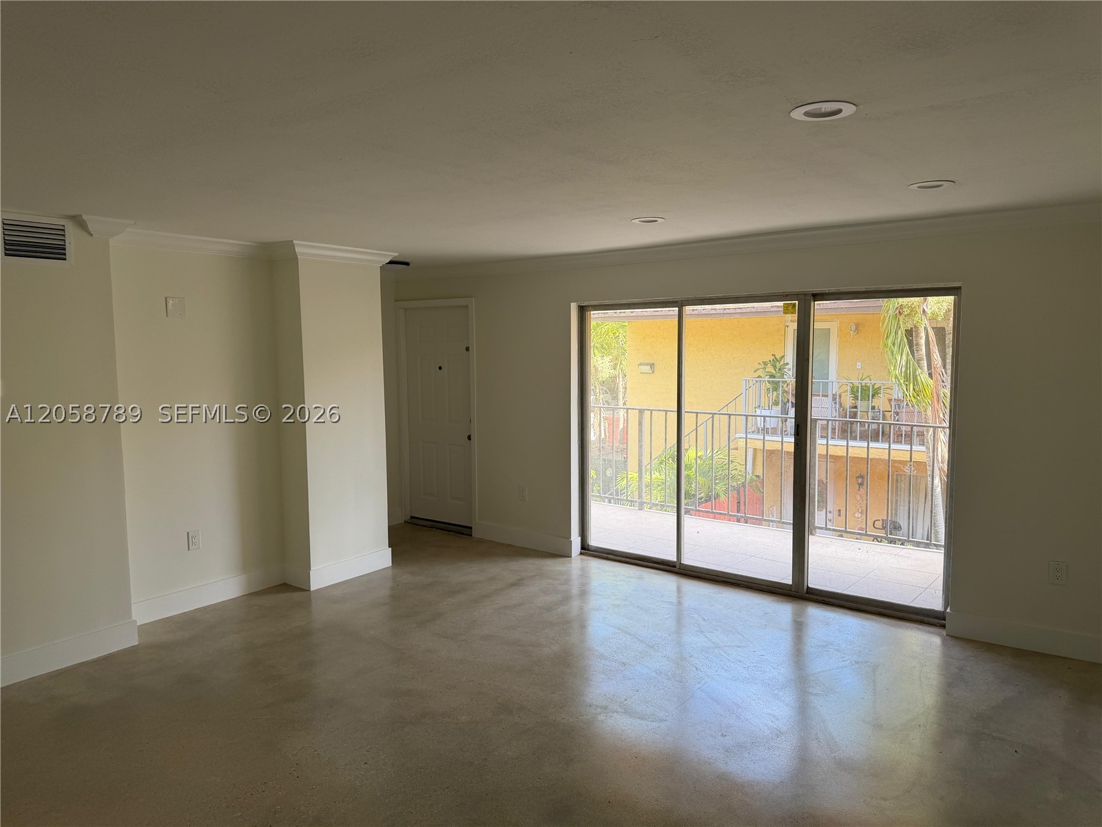 CONTINUUM CONDO PH II - Residential