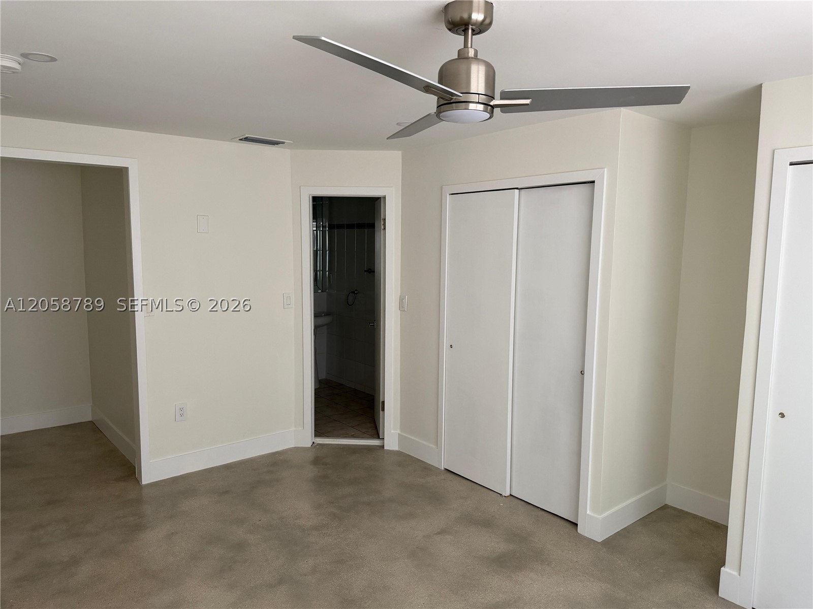 CONTINUUM CONDO PH II - Residential