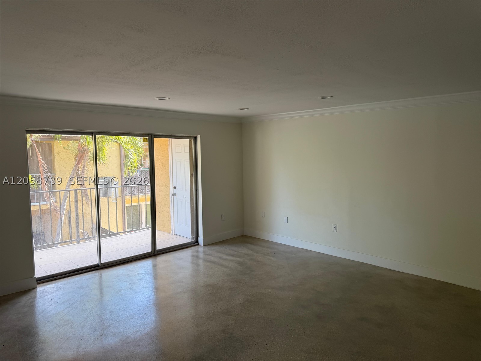 CONTINUUM CONDO PH II - Residential