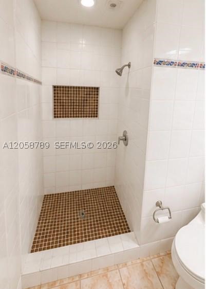 CONTINUUM CONDO PH II - Residential