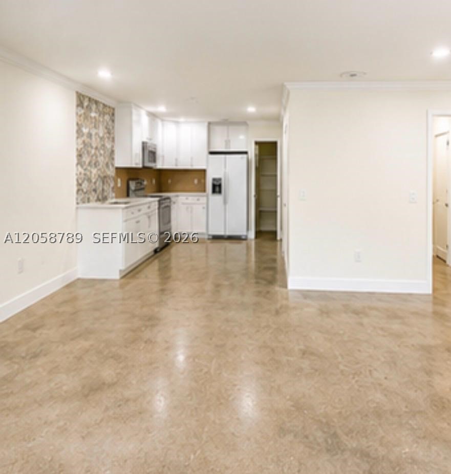 CONTINUUM CONDO PH II - Residential