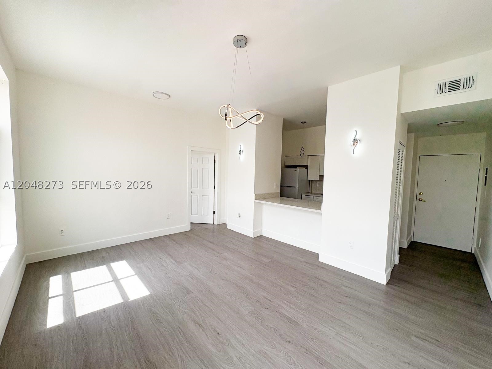 ROYAL PALMS CONDO - Residential