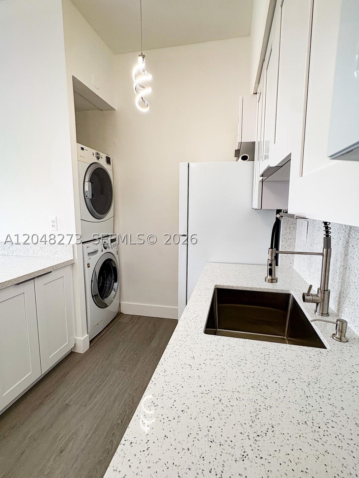 ROYAL PALMS CONDO - Residential