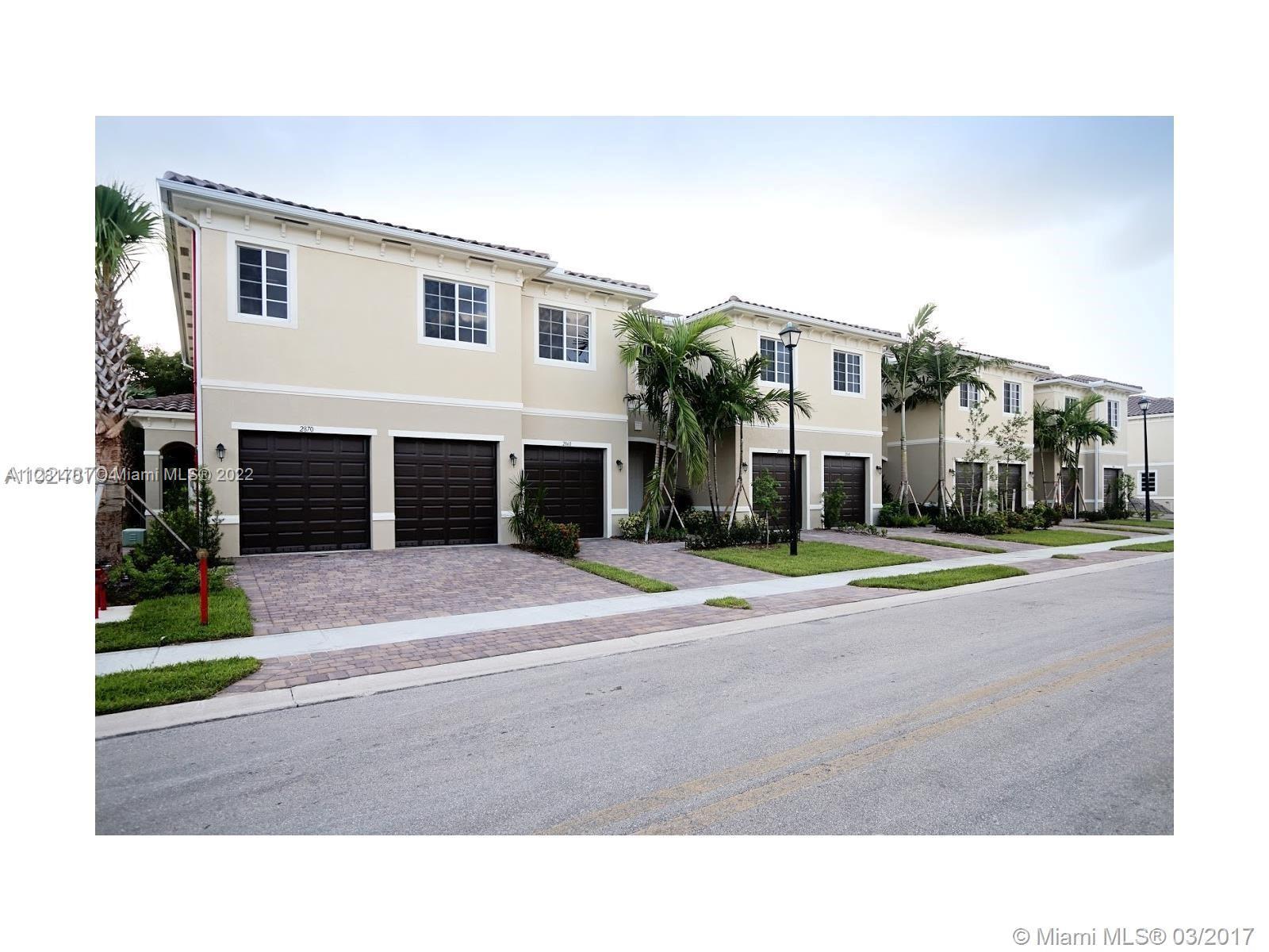 CALABRIA II - Residential Lease