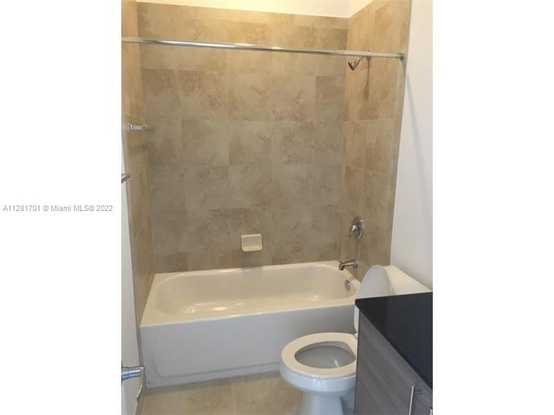 CALABRIA II - Residential Lease
