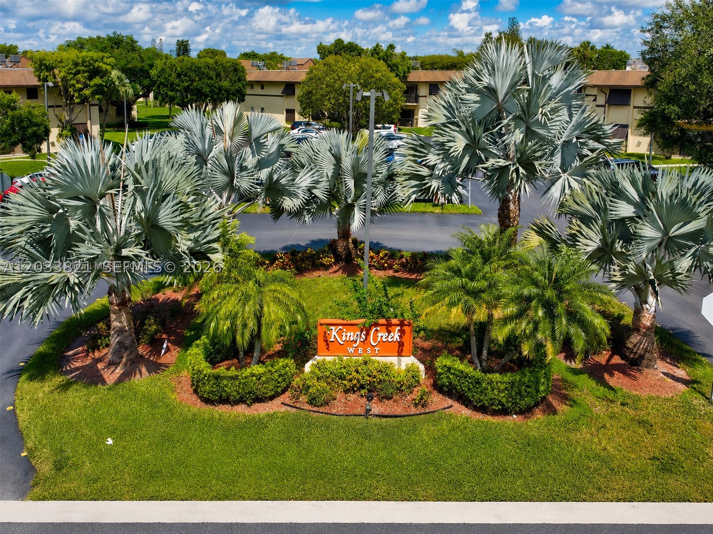 KINGS CREEK WEST CONDO BL - Residential