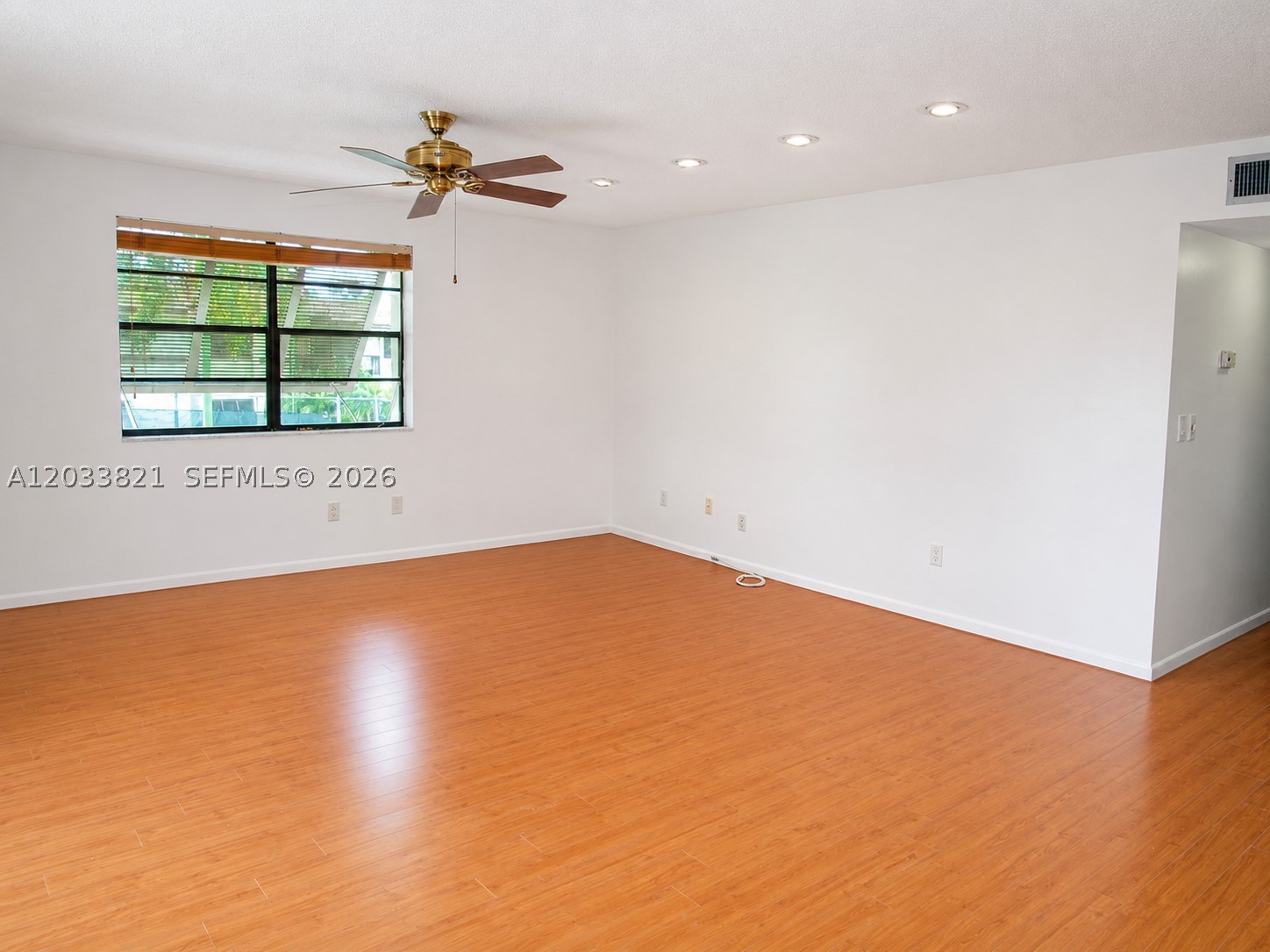 KINGS CREEK WEST CONDO BL - Residential