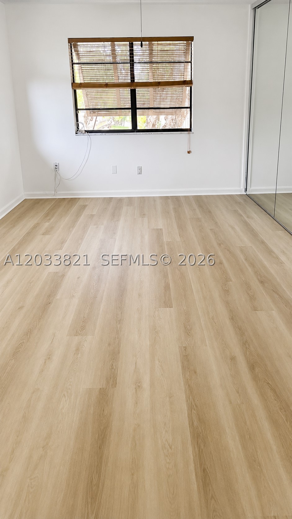 KINGS CREEK WEST CONDO BL - Residential