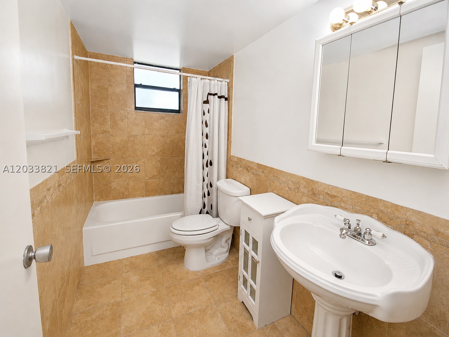 KINGS CREEK WEST CONDO BL - Residential